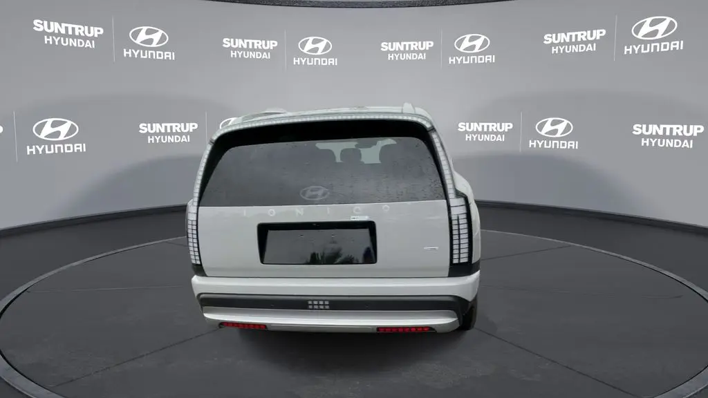 2026 Hyundai IONIQ 9 SE