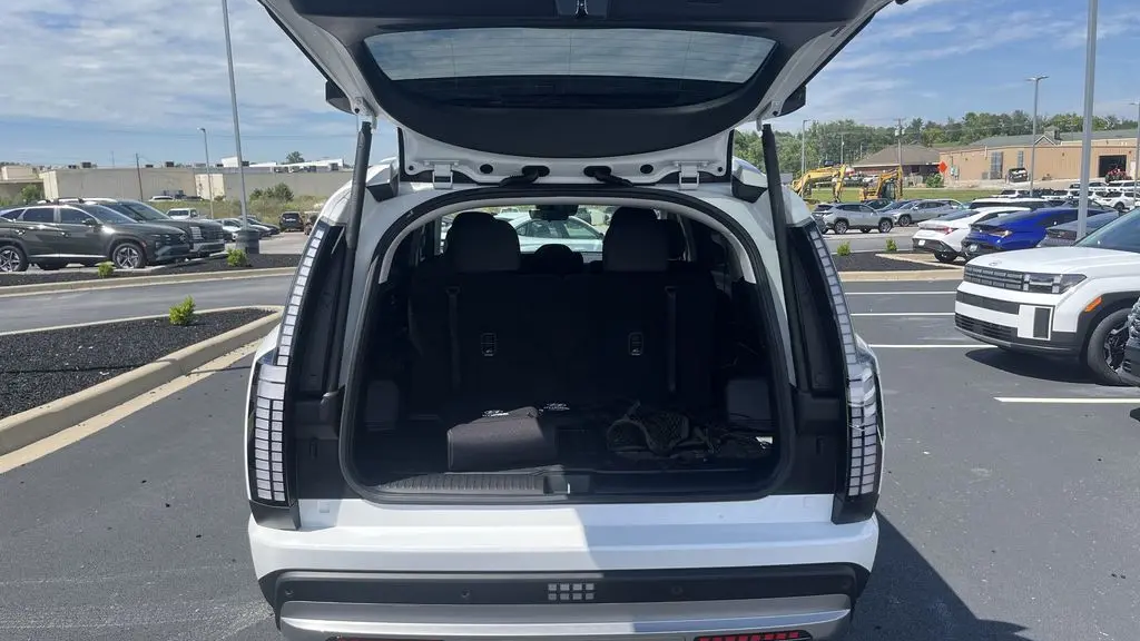 2026 Hyundai IONIQ 9 SE