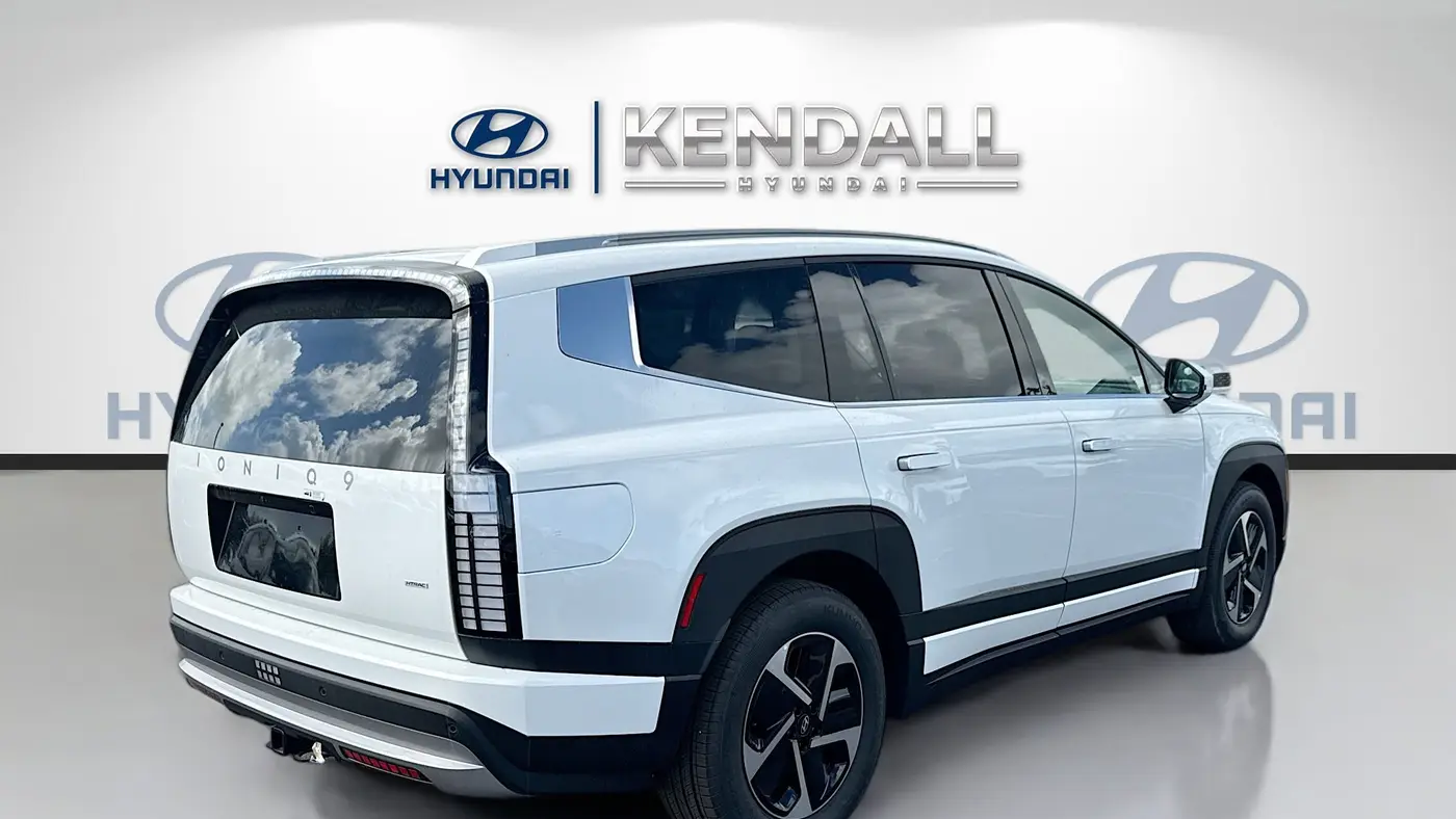 2026 Hyundai IONIQ 9 SE