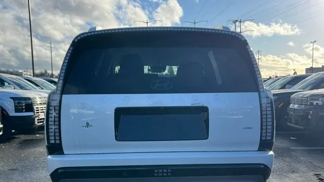 2026 Hyundai IONIQ 9 SEL