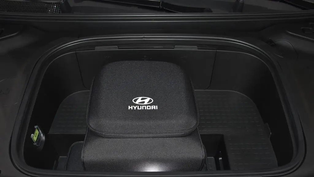 2026 Hyundai IONIQ 9 SEL