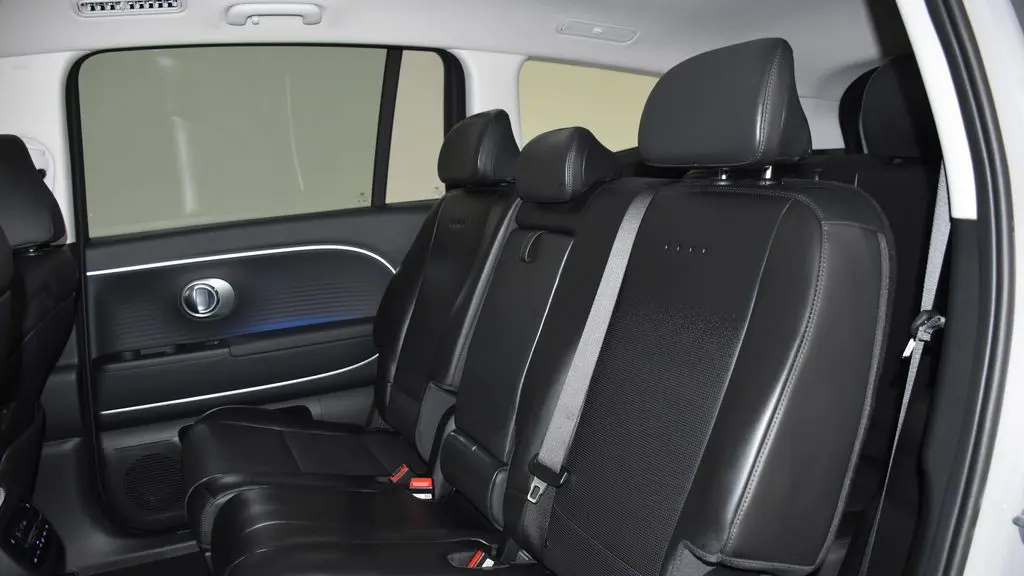 2026 Hyundai IONIQ 9 SEL