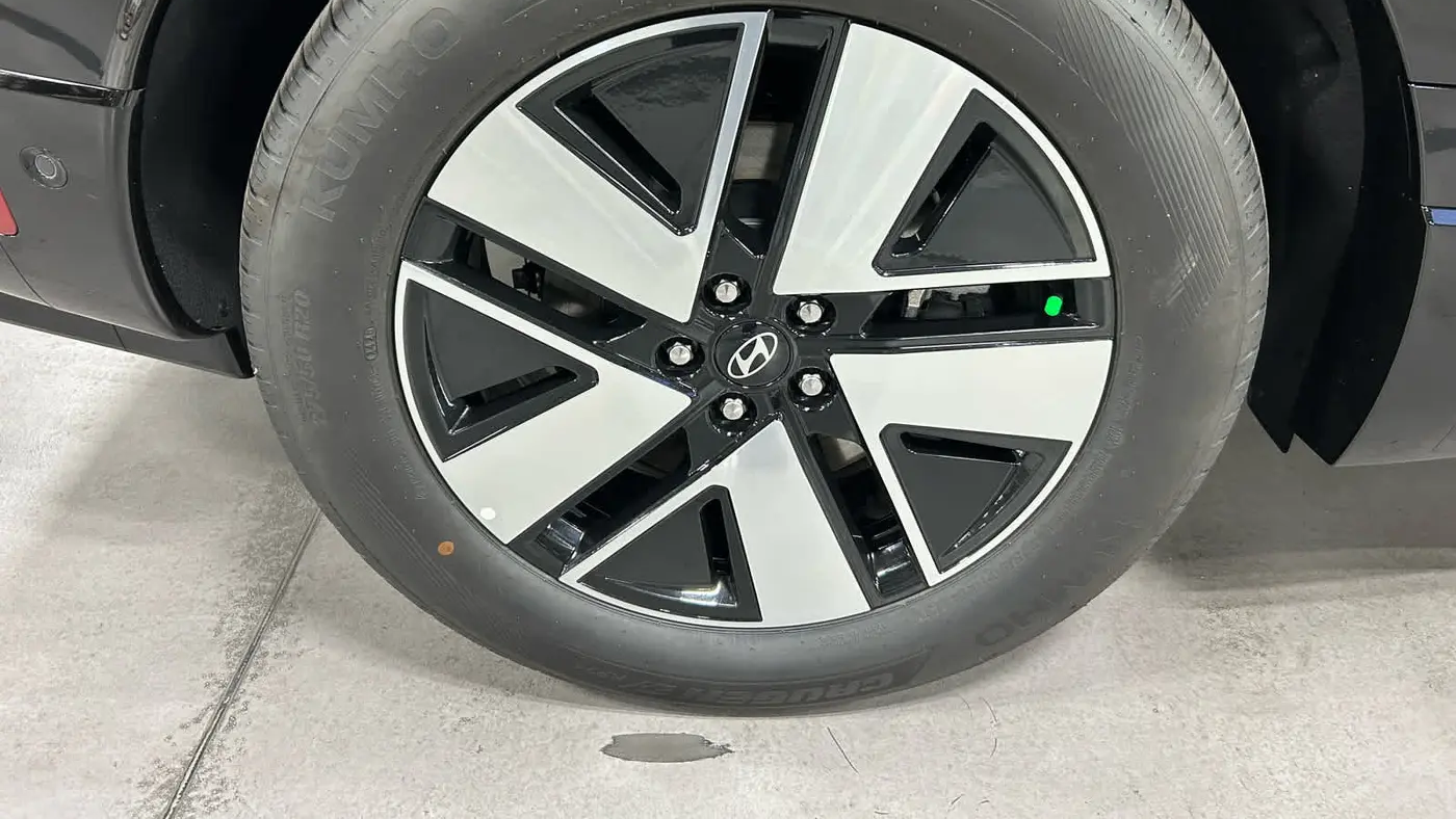 2026 Hyundai IONIQ 9 SEL
