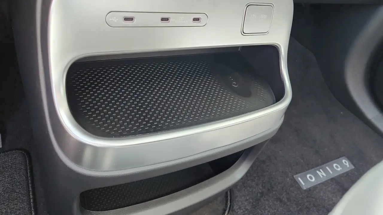 2026 Hyundai IONIQ 9 SEL