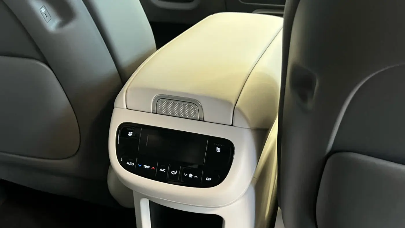 2026 Hyundai IONIQ 9 SEL