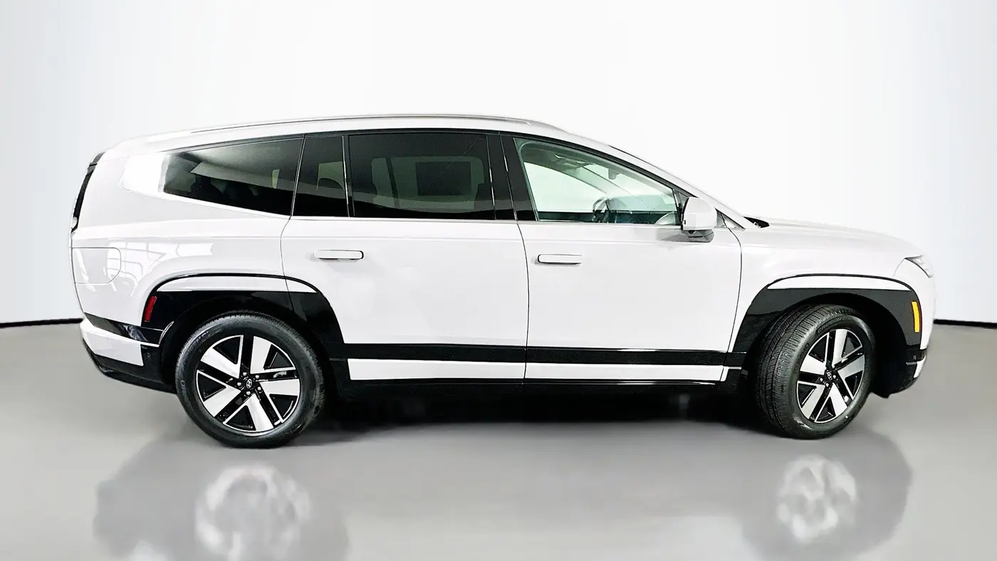 2026 Hyundai IONIQ 9 SEL