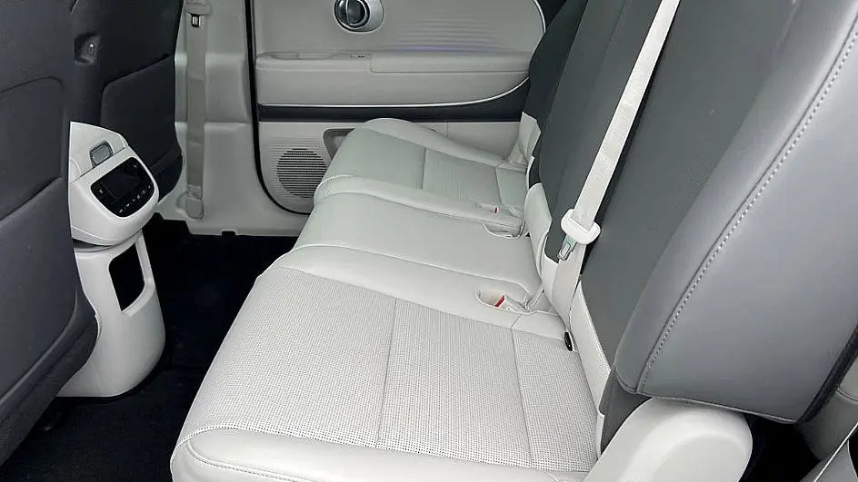 2026 Hyundai IONIQ 9 SEL