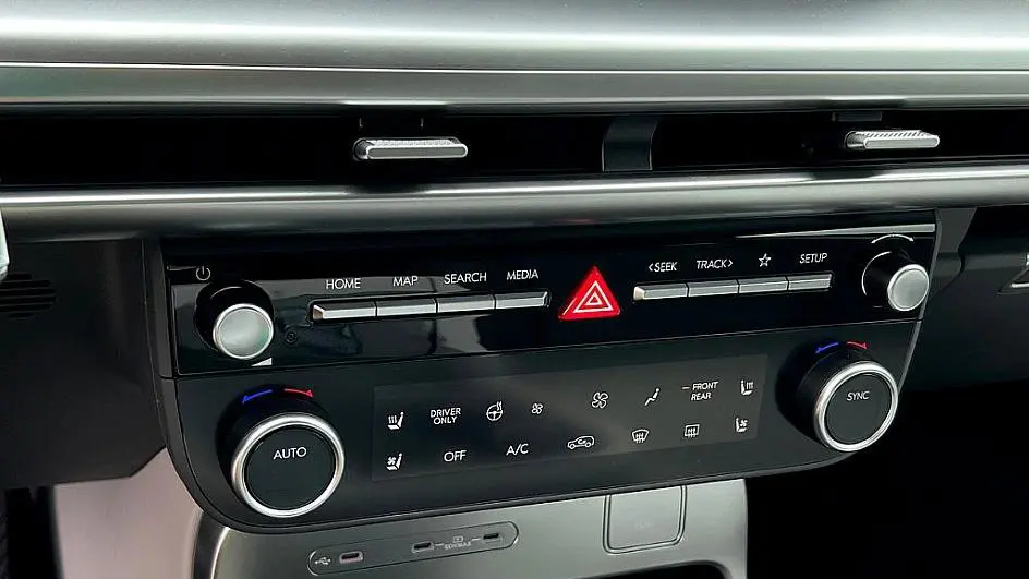 2026 Hyundai IONIQ 9 SEL