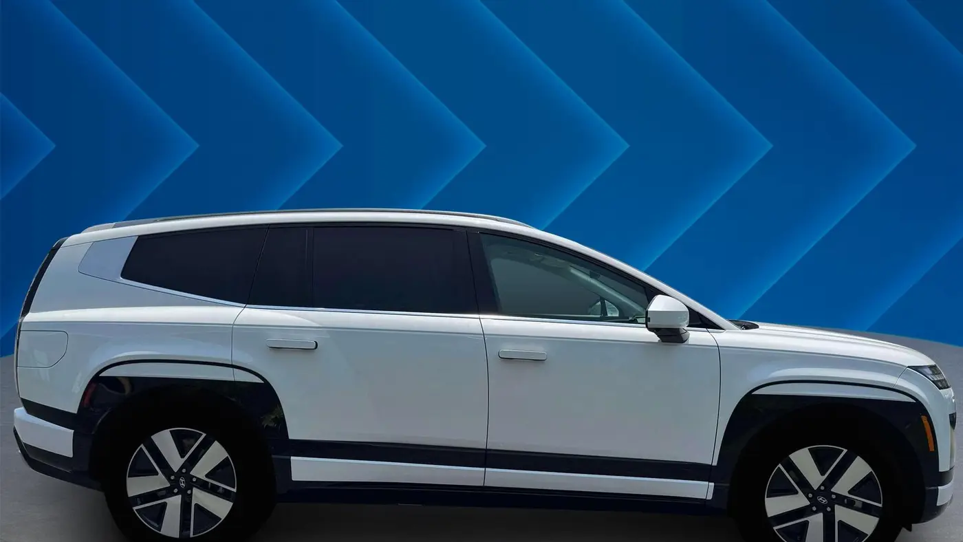 2026 Hyundai IONIQ 9 SEL