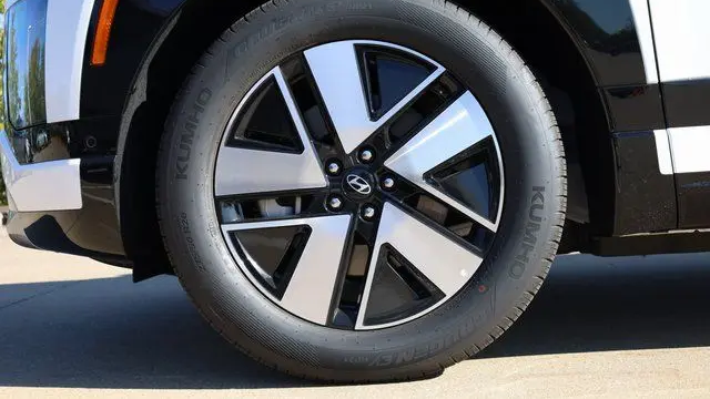 2026 Hyundai IONIQ 9 SEL