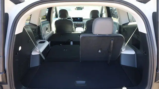 2026 Hyundai IONIQ 9 SEL