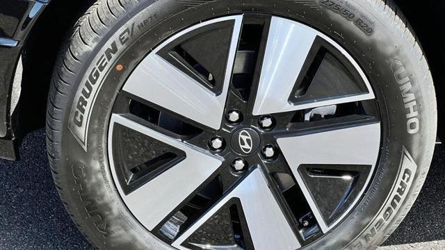 2026 Hyundai IONIQ 9 SEL