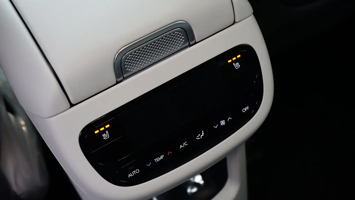 2026 Hyundai IONIQ 9 SEL