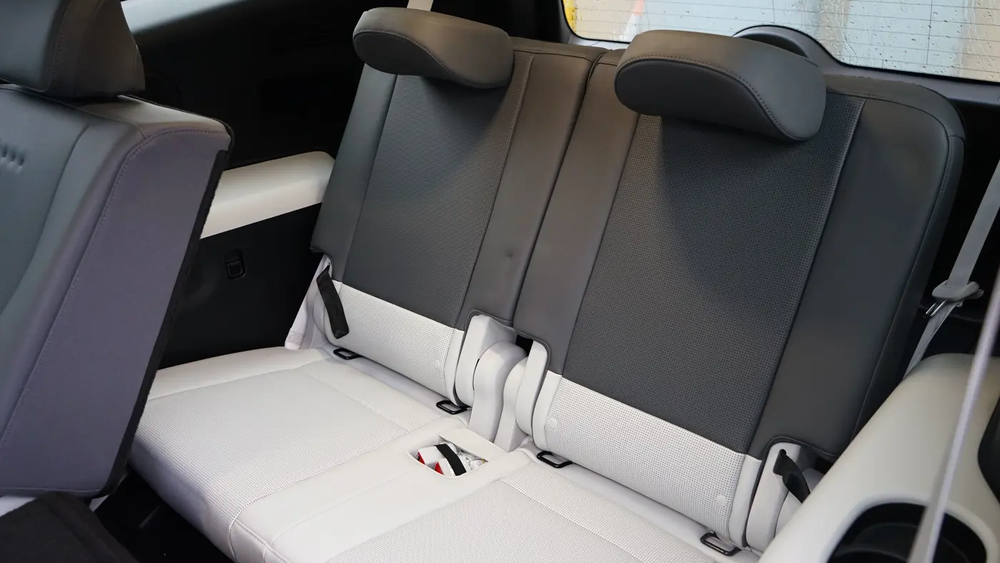 2026 Hyundai IONIQ 9 SEL