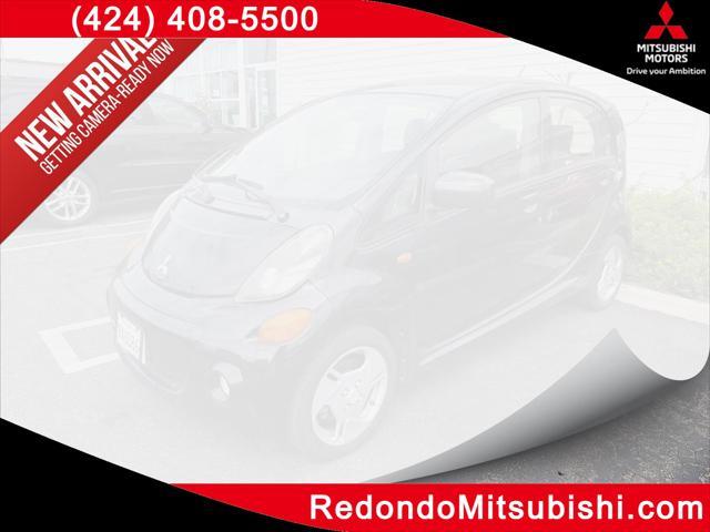 2016 Mitsubishi i-MiEV - $10,643
