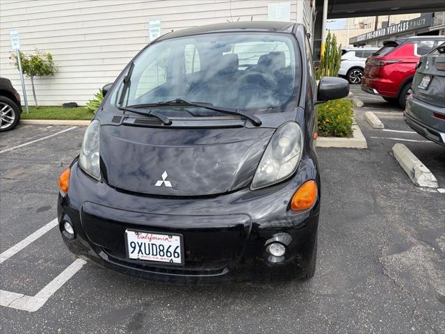 2016 Mitsubishi i-MiEV - $10,643