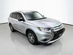 2017 Outlander Thumbnail 1