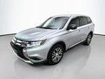 2017 Outlander Thumbnail 3