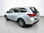 2017 Outlander Thumbnail 5