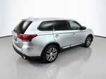2017 Outlander Thumbnail 7