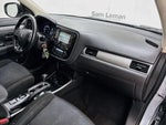 2017 Outlander Thumbnail 26