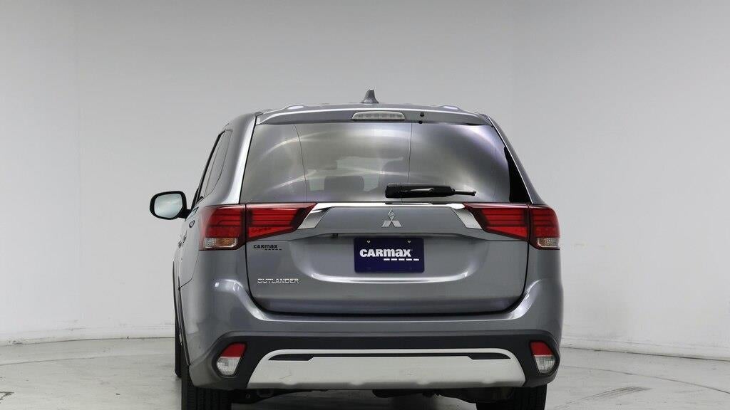 2020 Mitsubishi Outlander ES