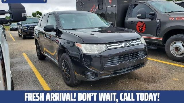 Preowned 2014 Mitsubishi Outlander ES for Sale
