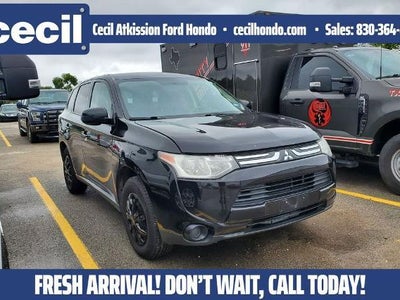 2014 Mitsubishi Outlander ES 4DR SUV