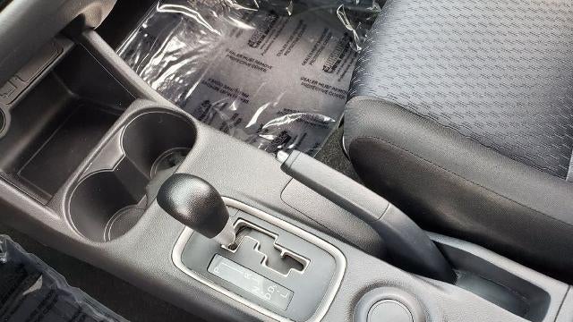 2014 Mitsubishi Outlander ES