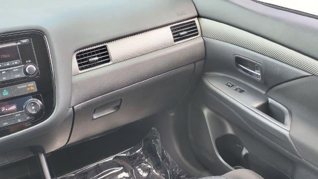 2014 Mitsubishi Outlander ES