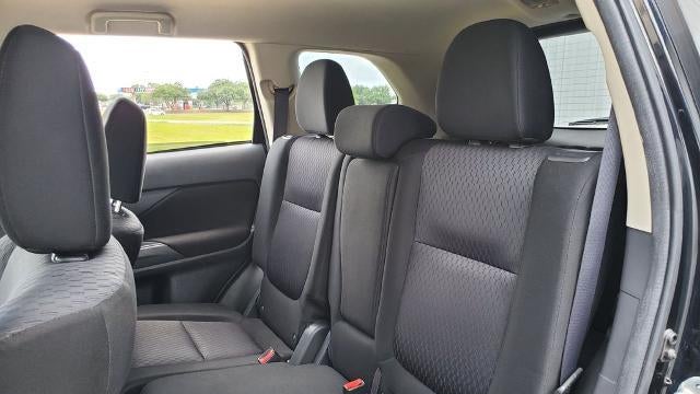 2014 Mitsubishi Outlander ES