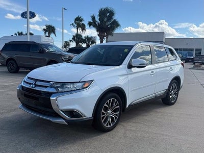 2016 Mitsubishi Outlander SE 4DR SUV