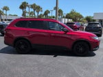 2019 Outlander Thumbnail 3