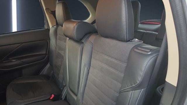 2020 Mitsubishi Outlander SE
