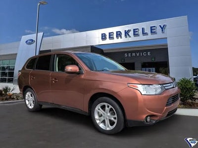 Photo of a 2014 Mitsubishi Outlander SE 4DR SUV for sale