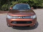2014 Outlander Thumbnail 9