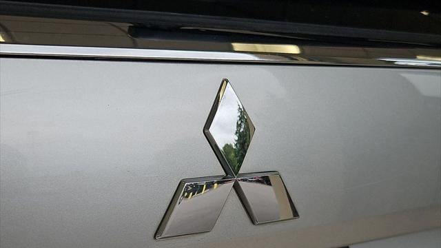 2020 Mitsubishi Outlander SE