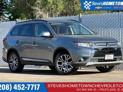 Photo of a 2016 Mitsubishi Outlander SE 4DR SUV for sale
