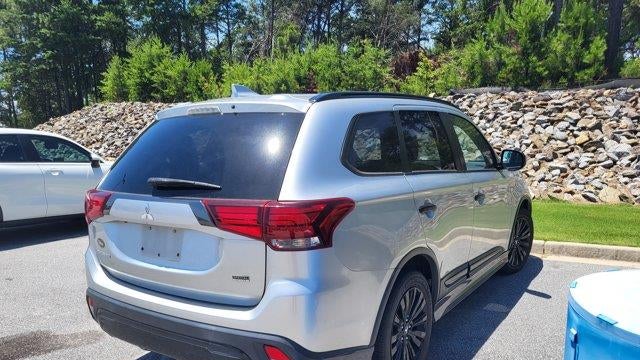 2020 Mitsubishi Outlander SE