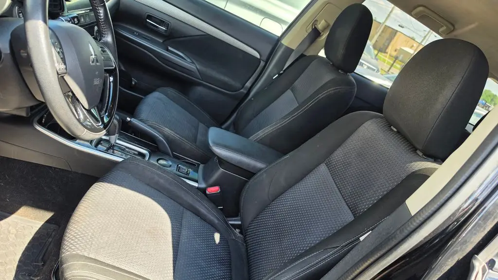 2018 Mitsubishi Outlander SE