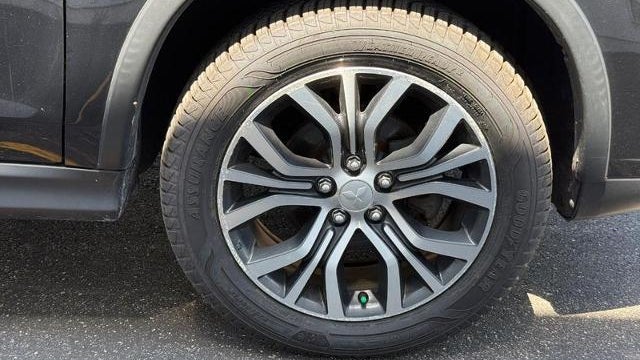 2019 Mitsubishi Outlander Sport LE