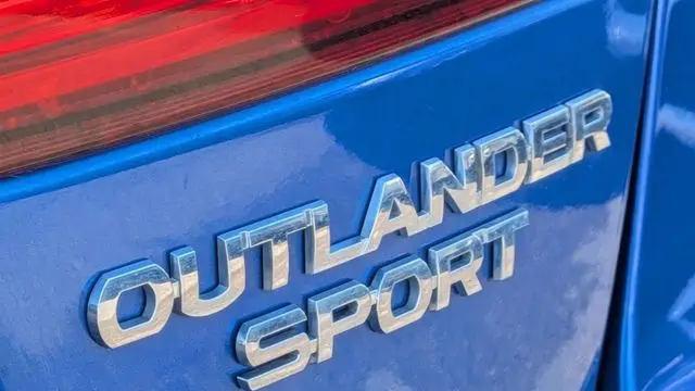 2019 Mitsubishi Outlander Sport LE