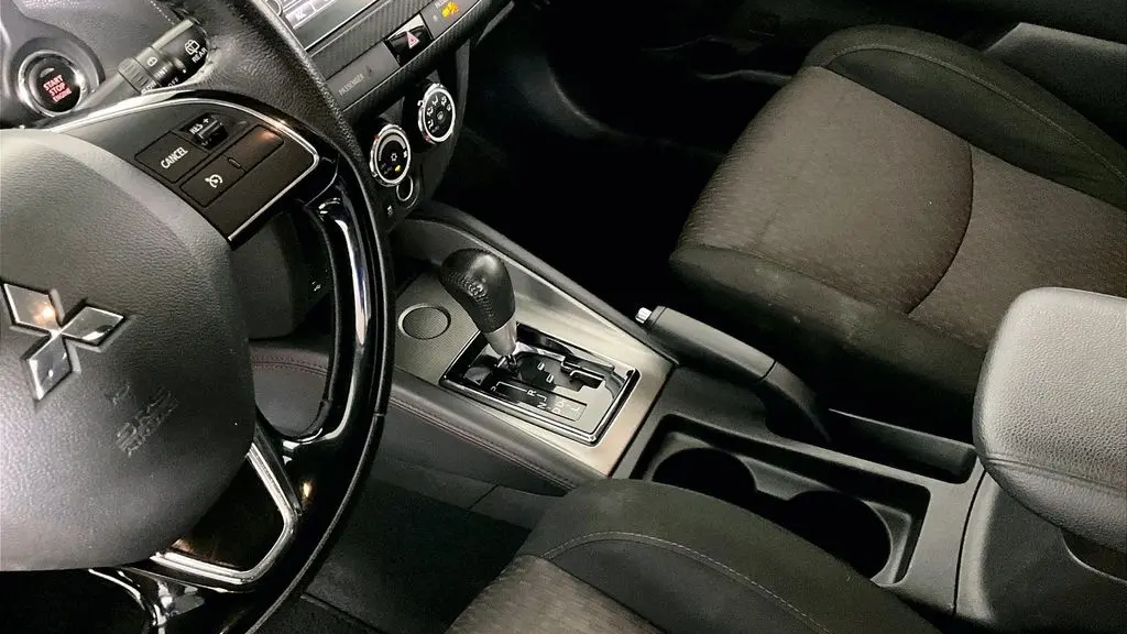 2019 Mitsubishi Outlander Sport SE