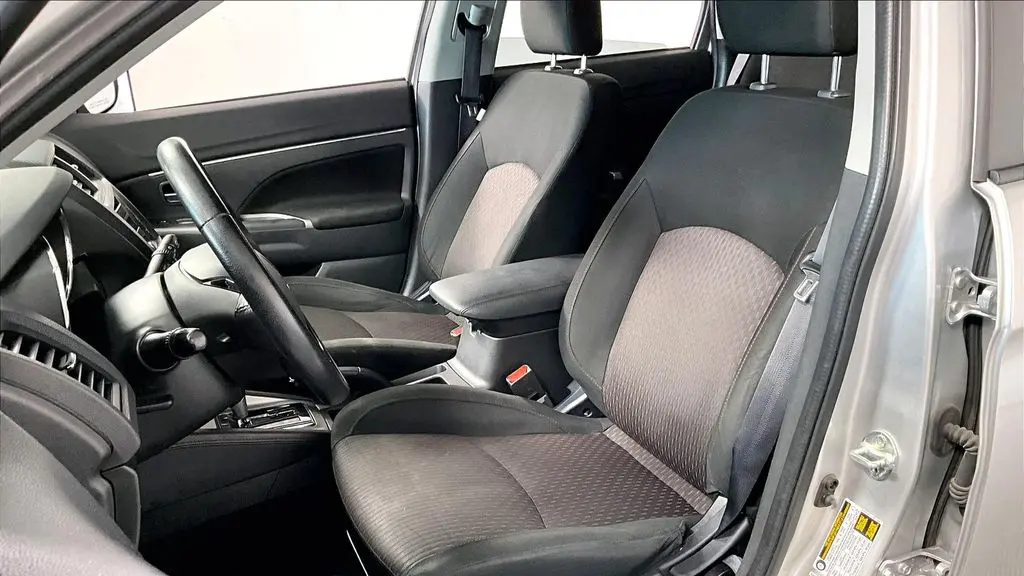 2019 Mitsubishi Outlander Sport SE