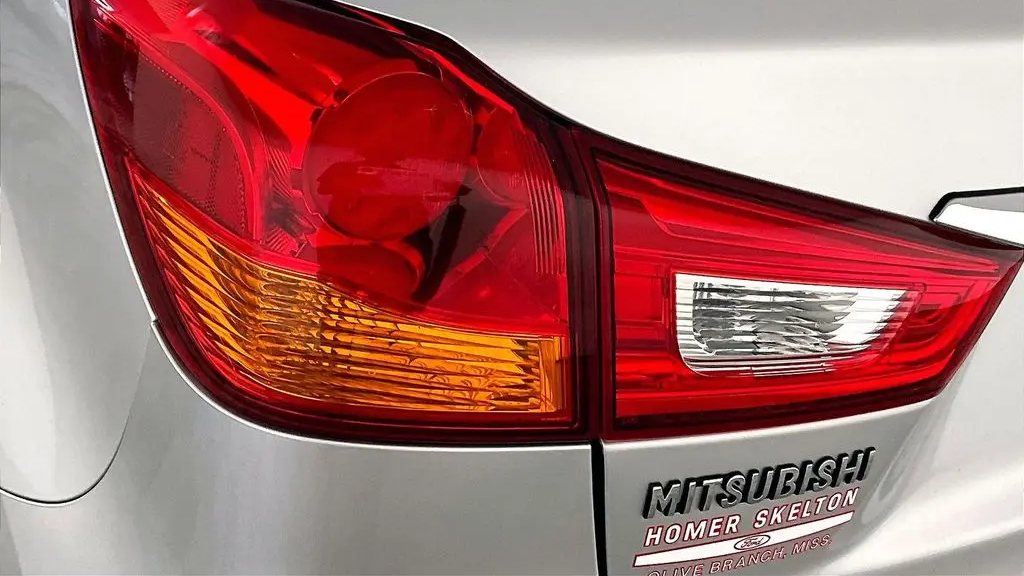 2019 Mitsubishi Outlander Sport SE