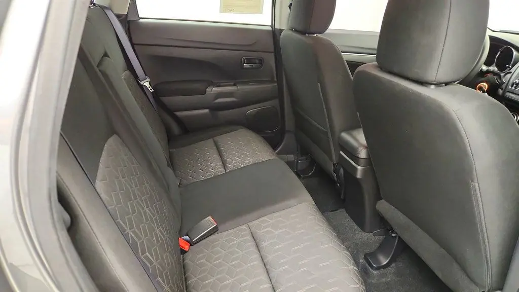 2021 Mitsubishi Outlander - $16,995