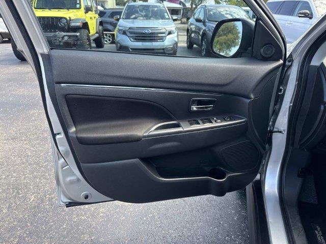 2021 Mitsubishi Outlander - $14,657