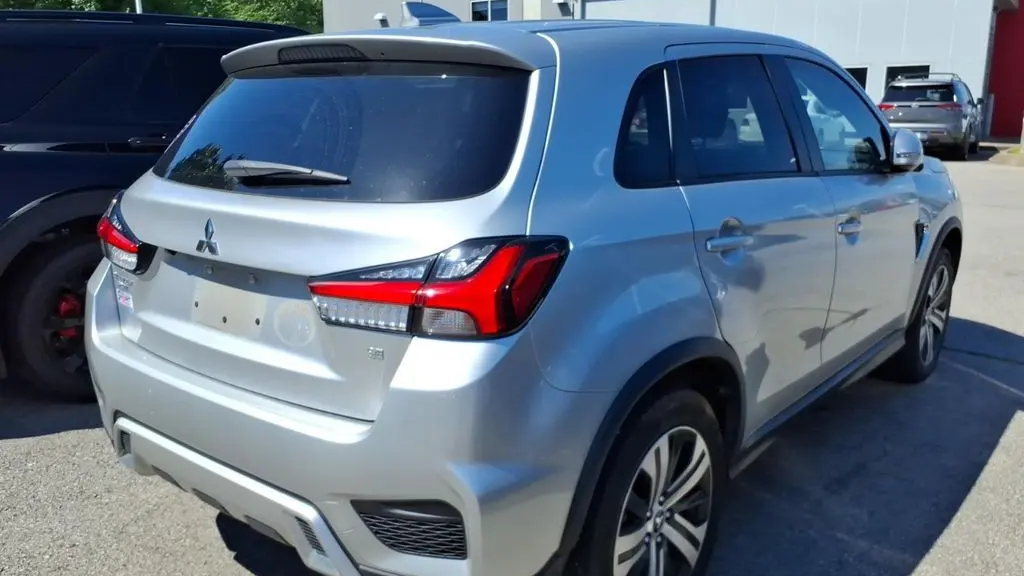 2022 Mitsubishi Outlander Sport SE