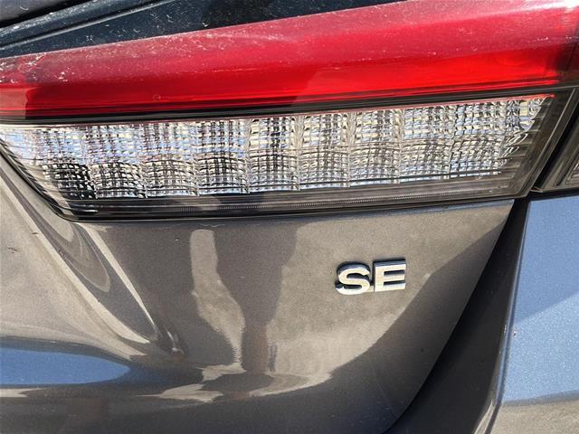 2020 Mitsubishi Outlander - $12,471