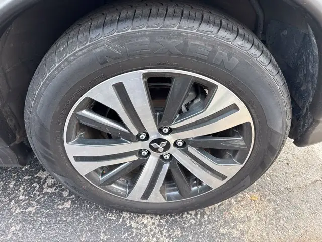 2024 Mitsubishi Outlander - $17,570